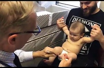 Doctor get injection to a small baby/very funny video