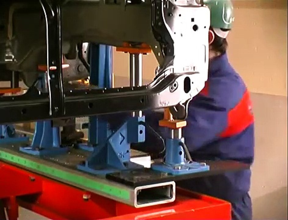 Celette car bench frame machine Griffon, universal jig, car measuring