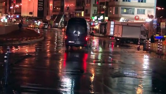 İstanbul'da Karla Karışık Yağmur Gece Boyunca Etkili Oldu