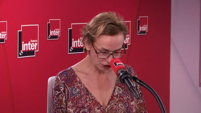 Sandrine Bonnaire marraine de l'édition 2020 du Printemps des poètes lit un texte de Marion Collé, 'On peut être en retrait'
