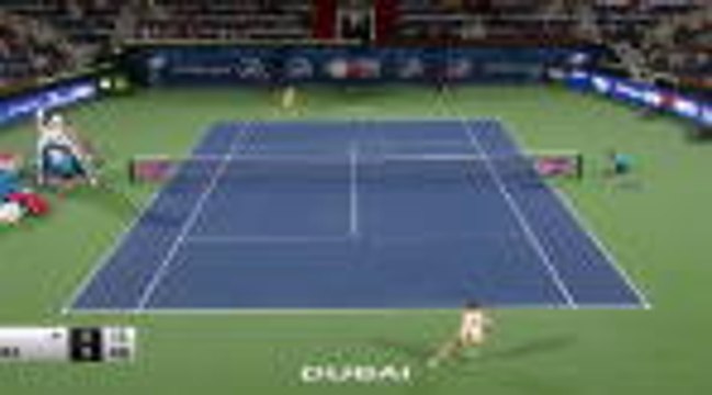 Dubaï - Halep rejoint le dernier carré