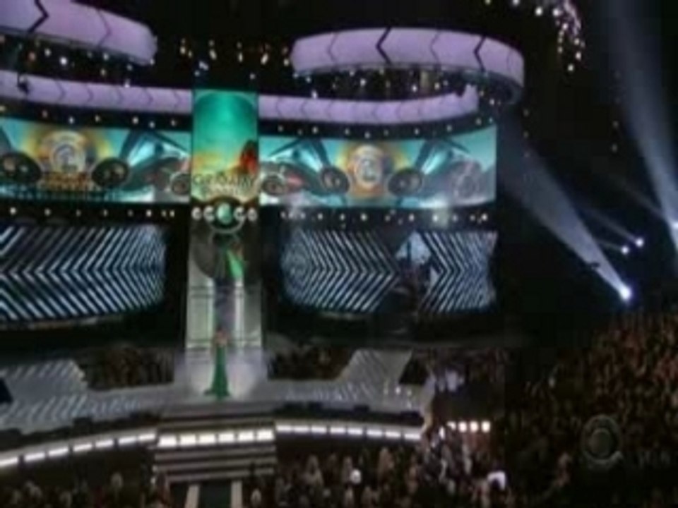 Carrie underwood before he cheats (live grammy awards 2008)