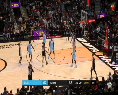 Trae drops career-high 50 as Hawks down Heat