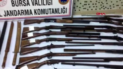 Bursa oto lastikçisinin ev ve iş yerinden cephanelik çıktı