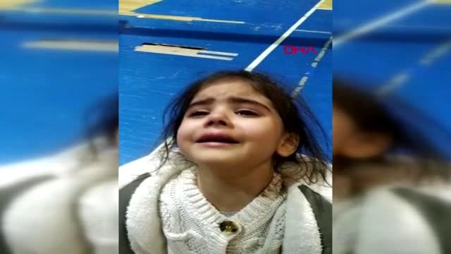 Van minik meryem, posteri önünde 'atatürk, ne olur gel buraya gel' diye ağladı