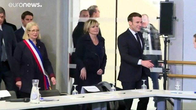 ماكرون يتّخذ إجراءات ضد الإسلام السياسي الذي لا مكان له في فرنسا