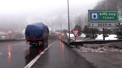 Bolu Dağı'nda sağanak ve sis etkili oluyor