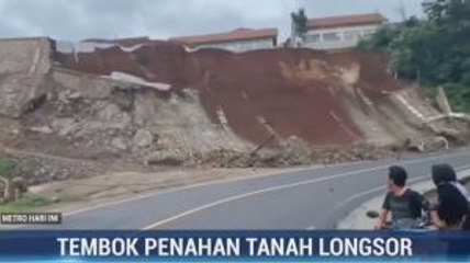 Detik-detik Tebing 12 M di Limbangan Garut Longsor