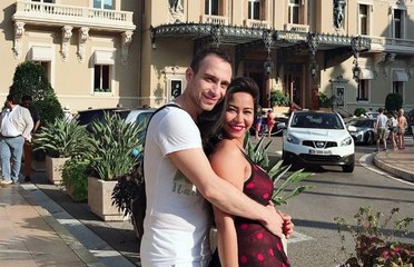 شيرين تفاجئ زوجها بطلب غريب من على خشبة المسرح ورد فعله قلب الحفل