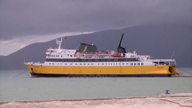Ora News - Mbetjet e rrezikshme në portin e Vlorës, flasin të arrestuarit: Është vaj motori