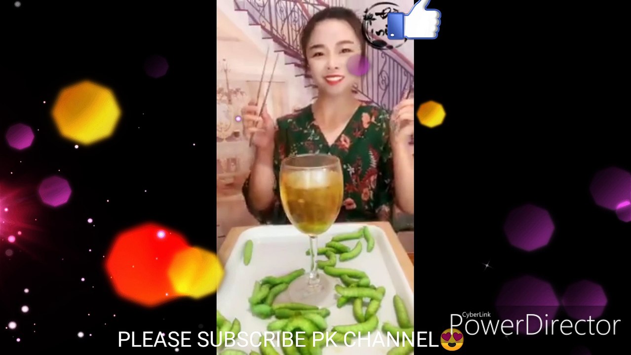 Beautiful girl eat worm and lizard