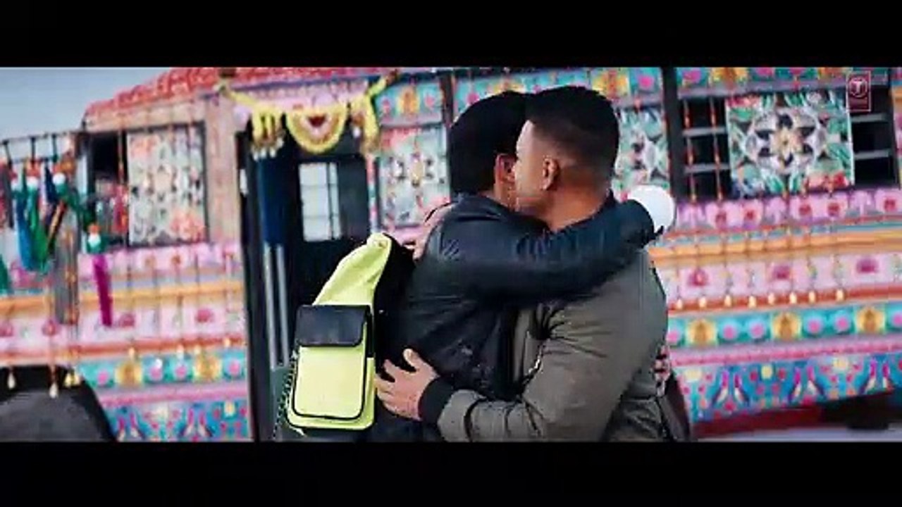 y2mate.com - SURMA SURMA Song_ Guru Randhawa Feat. Jay Sean _ Larissa Bonesi, Vee, DirectorGifty _ Bhushan Kumar_FW_3b5iPhIE_720p