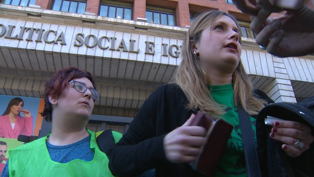 La Plataforma de Afectados por la Hipoteca se reúne con Iglesias