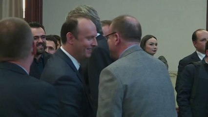 Partitë politike me qëndrime të ndara për respektimin e parimit "fituesi me fituesin"