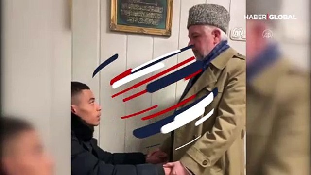 Almanya'da ırkçı terör saldırısından kurtulan Kamerunlu Müslüman oldu