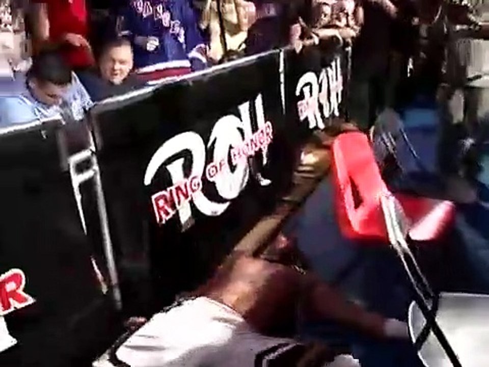 CM Punk vs. Raven (07-19-03)
