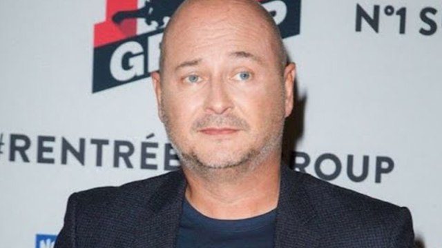 Cauet célèbre les 20 ans de son fils, et la ressemblance est frappante !
