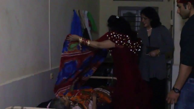 RADHE MAA - Ocean Of Kindness | Seva | Aadhar Old Age Home -9