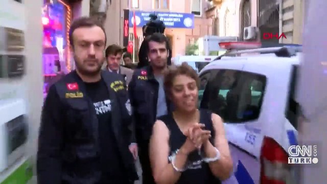 Başörtülü kızlara saldıran kadına 2 yıl hapis cezası verildi