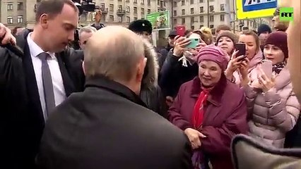 Rus vatandaştan Putin'i terleten zor soru: Siz bu maaşla yaşayabilir misiniz?