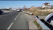 Report TV -Aksident në aksin Rinas- Fushë Krujë, makinat përfundojnë në kanal
