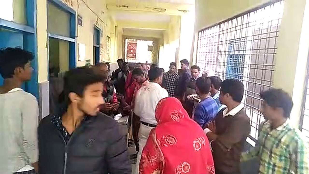 बाराबंकी - भूमि विवाद को लेकर दो पक्षों में खूनी संघर्ष