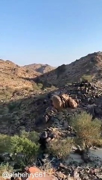 صخرة بالنماص نقش عليها آيات سورة الفاتحة قبل 1311 عام
