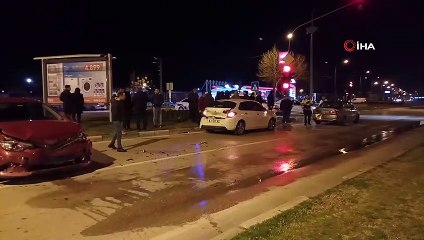 Bursa’da zincirleme trafik kazası: 1 yaralı