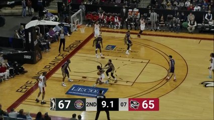 Jalen Adams sets up the nice finish