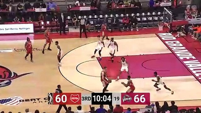 Isaiah Hartenstein rises up and throws it down
