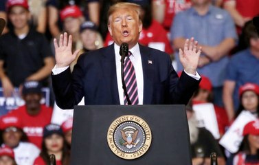 Trump Congratulates 'Crazy Bernie' After Nevada Win