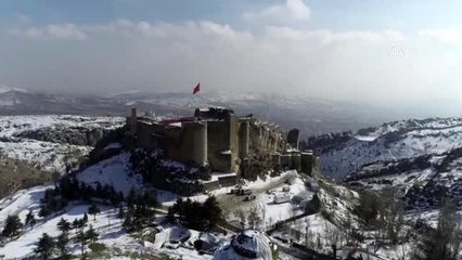Elazığ'ın asırlık yapıları 6,8'lik depreme direndi (1)
