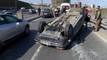 Sefaköy'de kaza yapan otomobil takla attı