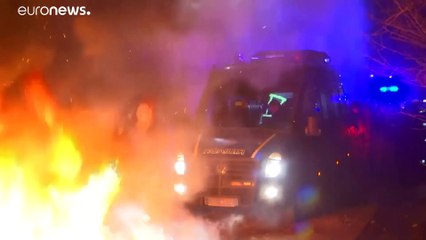 En Ucrania atacan varios autobuses con repatriados de China por el coronavirus