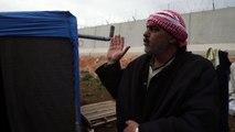 نازحون سوريون يحلمون بعبور الجدار التركي الحدودي بحثاً عن الأمان