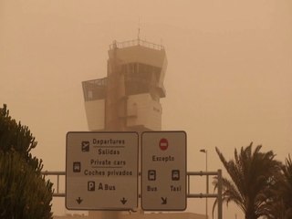 Heavy Saharan sandstorm blankets Canary Islands