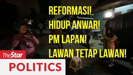 Shouts of “Reformasi!” heard from Anwar’s house