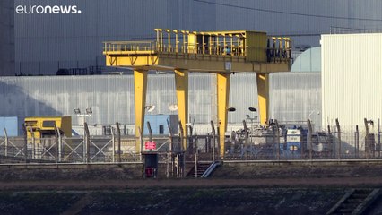 Francia, addio alla centrale nucleare di Fessenheim: sono i primi di 14 reattori a chiudere