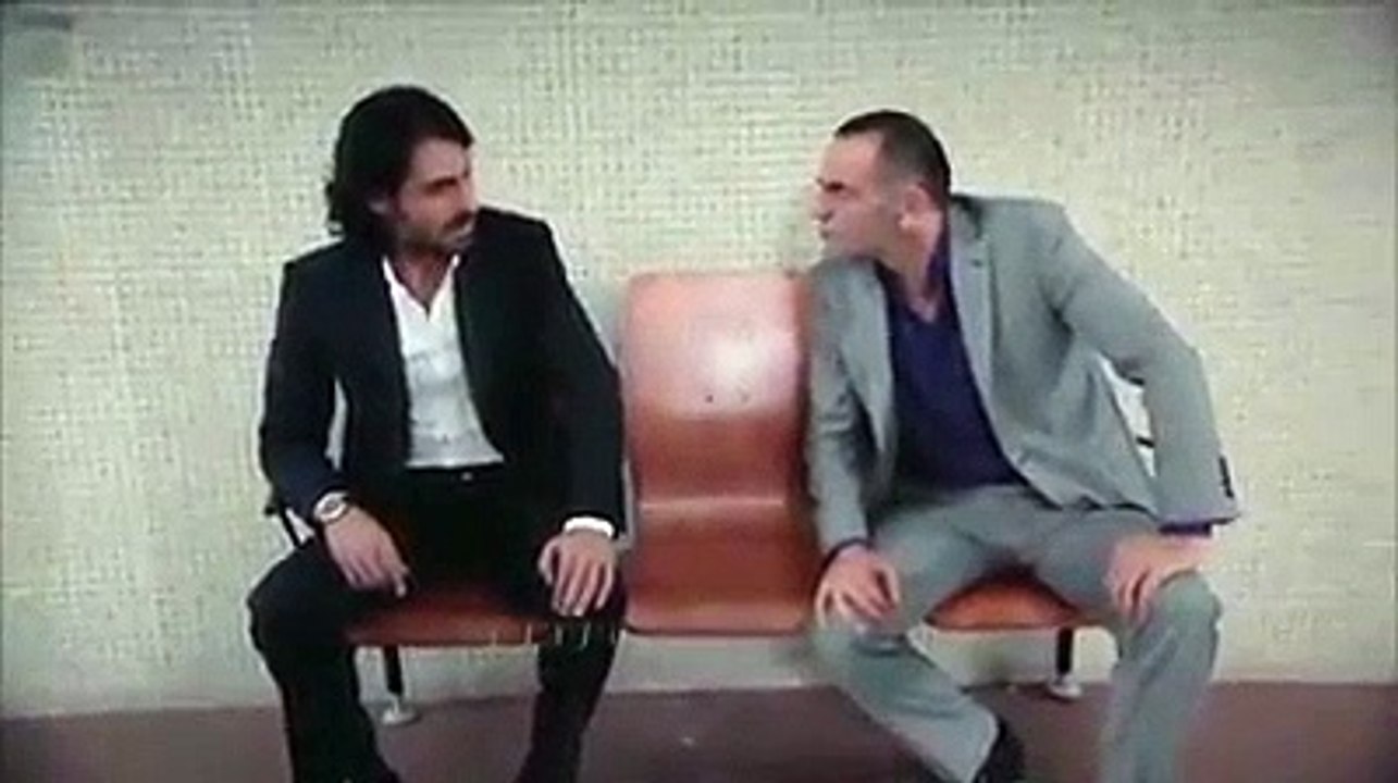 ميماتي تبهدل وصار وجهو بقفاه...راح يجن المسكين