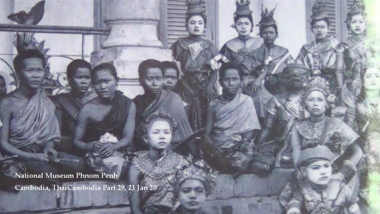 National Museum, silk weaving, Buddha Phnom Penh, ThaiCambodia 29-44, 21 Jan 20