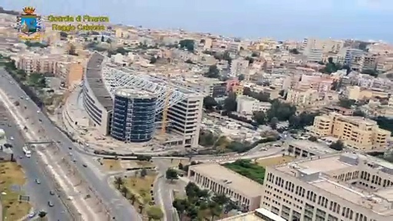 Reggio Calabria Operazione Dirty Dig: Un arresto  scovate e sequestrate anche  armi e droga