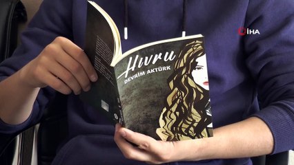 20 yaşındaki genç şairin 'Hivru' isimli kitabı şimdiden tükenmiş durumda