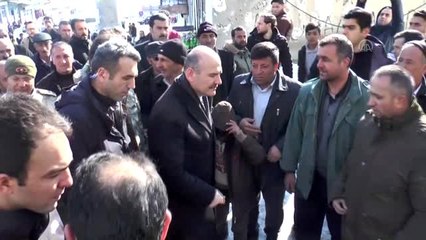 Depremde hayatını kaybedenler için cenaze töreni düzenlendi (2)