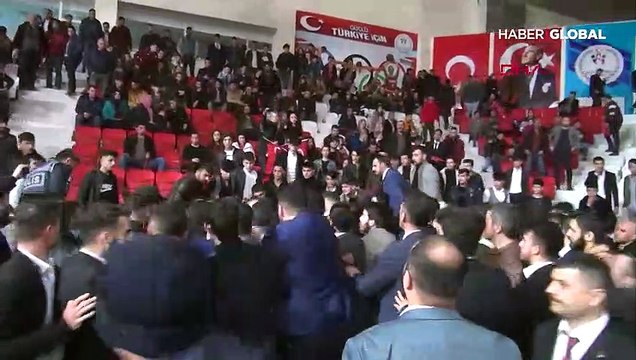 'Kurtuluş Gecesi'nde olay çıktı! Kavgayı İstiklal Marşı bile durduramadı