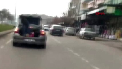 Şanlıurfa çocukların otomobil bagajında tehlikeli yolculuğu