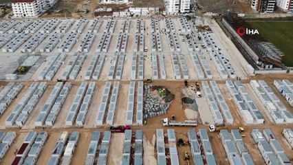 Konteyner kentte aileler ilk günü geride bıraktı