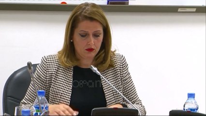 Ora News - A do kemi mbyllje të kufirit me Italinë? Përgjigjet ministrja e Shendetësisë