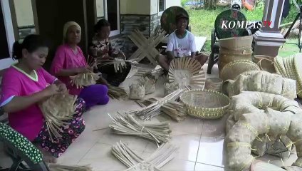 Pengrajin di Lampung Sulap Bambu Jadi Perabot