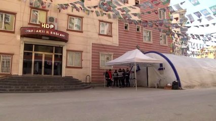 Diyarbakır annelerinin oturma eylemine bir aile daha katıldı