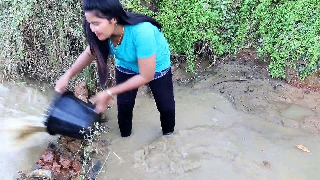 Amazing Fishing Technique In Battambang (part 014)